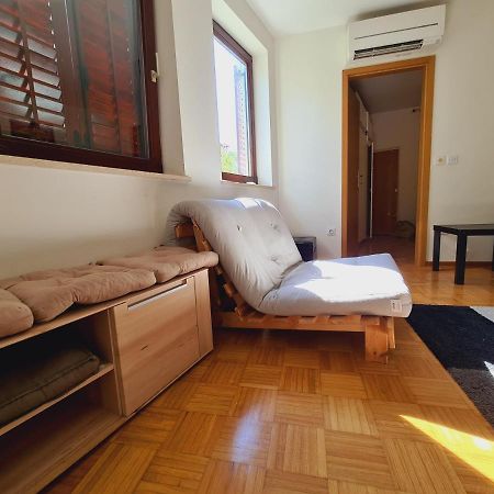 Izola Near The Sea Apartment Стая снимка